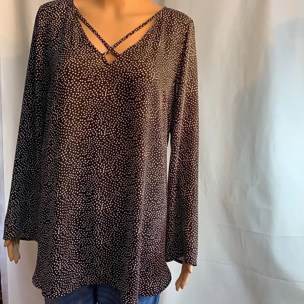 Express Medium 100% Polyester Long Tunic Top - Picture 2 of 11